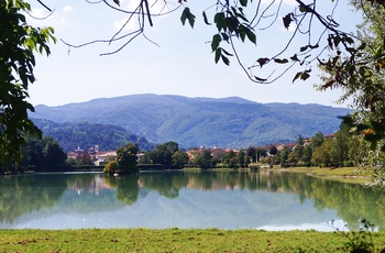 Montelleri søen ved Vicchio i  Toscana - Italien