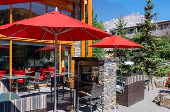 Moose Hotel & Suites, Banff i det vestlige Canada - Terrassen
