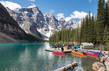Moraine Lake Lodge, Canoe-Dock - Canada