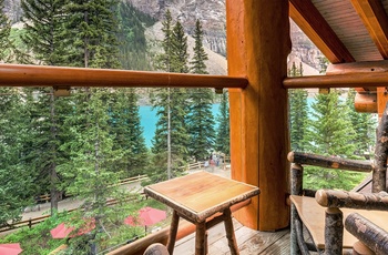 Moraine Lake Lodge, lodge-room-balcony - Canada