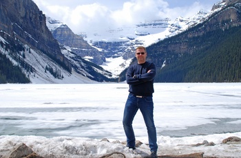 Morten ved Lake Louise, Canada - salgs- og produktionschef, rundrejser