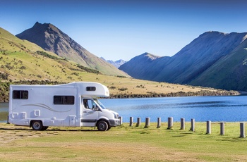 Mighty Big Six autocamper - New Zealand