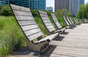 Gantry Plaza State Park med udsigt til Manhattan, New York