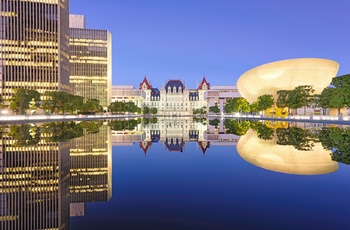 The Empire State Plaza i Albany - hovedstaden i New York State