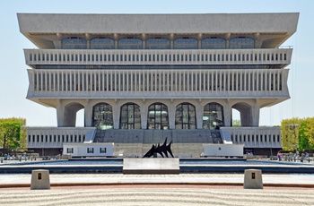 The Empire State Plaza og New York State Museum i Albany, USA