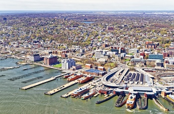 Færge terminalen på Staten Island, New York i USA