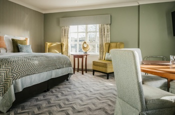 Nordirland, County Antrim - Ballygally Castle Hotel Garden Suite