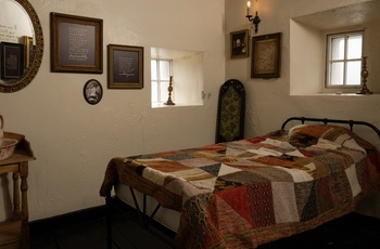 Nordirland, County Antrim - spøgelsesværelset til Lady Isabella Shaw på Ballygally Castle