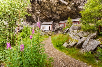Helleren i Jøssingfjord, Norge