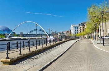 Millenium Bridge i Newcastle, Northumberland i England