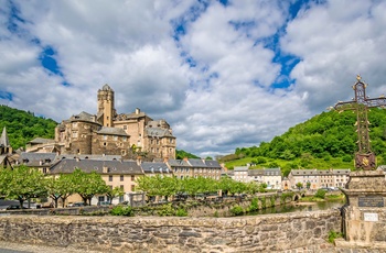 Byen Estaing i Occitanie - Frankrig