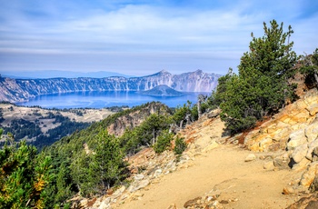 Udsigt til Crater Lake i Oregon - USA