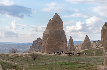 På hest i Göreme Historiske Nationalpark i Kappadokien - Tyrkiet