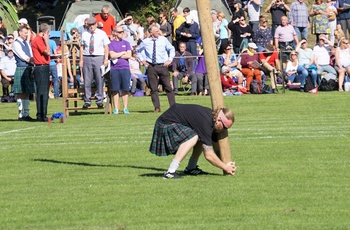 Pælekast er en af de mere vanskelige discipliner ved Highlandgames, Skotland
