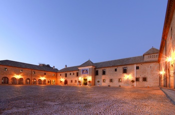 Parador de Carmona, Sevilla - front ved nattetide