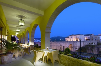 Parador de Ronda, Ronda, Spanien - terrasse bar Tori