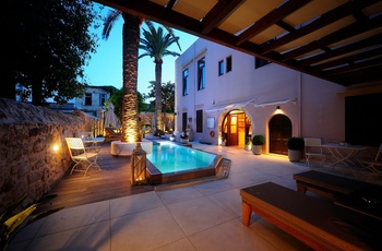 Pepi Boutique Hotel - Terrasse og pool