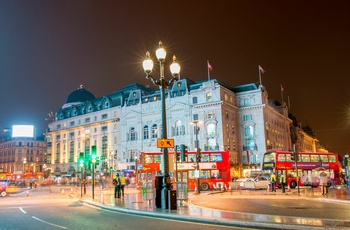 Piccadilly Circus i London