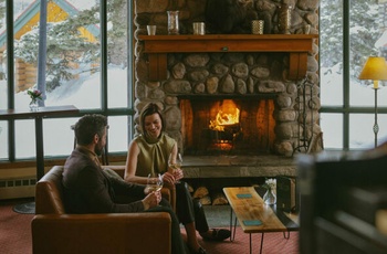 Post Hotel & Spa, Lake Louise i det vestlige Canada - Lobbyen