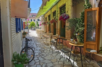 Lille taverna i havnebyen Preveza - Grækenland