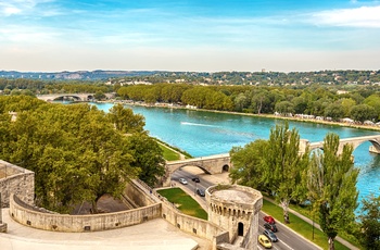 Bro over Rhone floden i Avignon, Provence i Frankrig