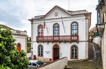 Rådhuset i byen Mertola - Portugal
