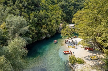 Rafting på Voidomatis floden ved Aristi-broen - Grækenland