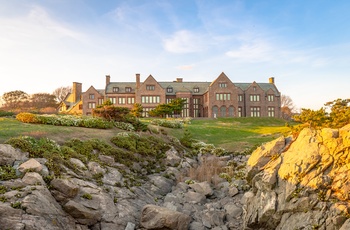 The Cliff Walk i Newport og et palæ - Rhode Island