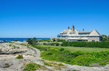 The Cliff Walk i Newport og et palæ - Rhode Island