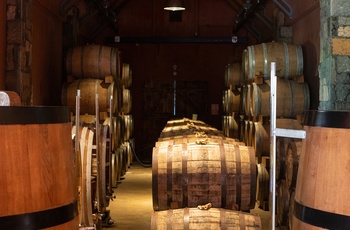 Rhumerie de Chamarel Restaurant og Rum Distillery - rom på tønder