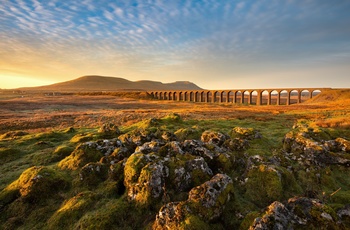 Ribblehead viadukten i Yorkshire Dales nationalpark - Nordengland