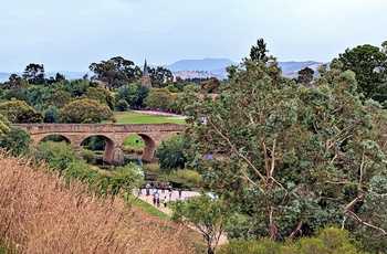 Richmond Bridge og byen - Tasmanien