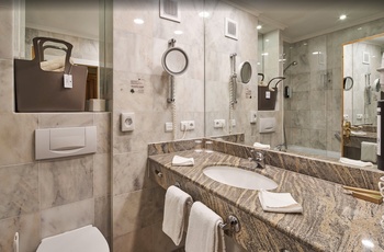 Riessersee Hotel i Garmisch-Partenkirchen - Badeværelse