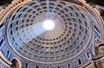 Pantheon og kuplen med det store hul som lyskilde, Rom