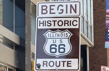 Route 66 Begin, Chicago, IL