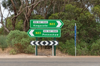 Vejskilt til Kingscote og Penneshaw på Kangaroo Island - South Australia