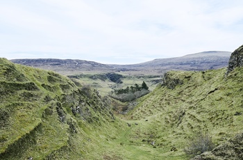 Udsigt over Fairy Glen på Isle of Skye, Skotland