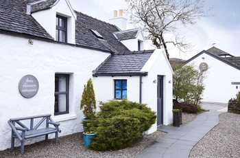 Indgangen til restauranten The Three Chimneys på Isle of Skye, Skotland