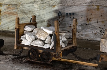 Gammel vogn til salttransport i Saltminen Slanic Prahova i Transslyvanien - Rumænien