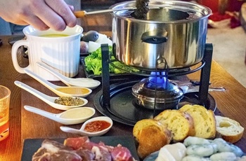 Secret Garden B&B Inn, Kingston i Canada - 5 retters fondue