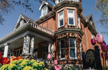 Secret Garden B&B Inn, Kingston i Canada - Facaden
