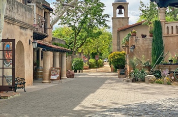 Torv i byen Sedona, Arizona