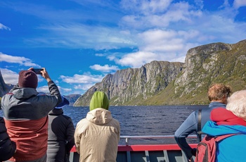 Sejltur - På vej mod Western Brook Pond i Gros Morne National Park - Newfoundland i Canada