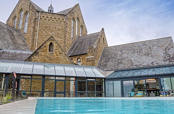 Shrigley Hall Hotel swimmingpool