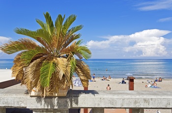 Cefalu - udsigt til lækker sandstrand