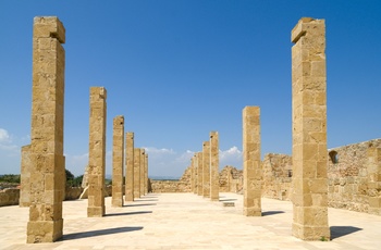 Resterne af en gammel tunfabrik i nærheden af Noto og Siracusa 