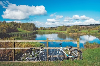 2 cykler ved sø i West Lothian - Skotland