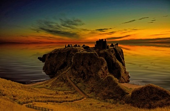 Dunnottar Castle ved solopgang - Skotland