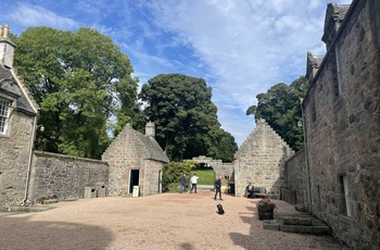 Skotland, Inverurie - gårdpladsen på Castle Fraser