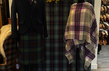Skotland, Lochcarron - udstilling af tartans